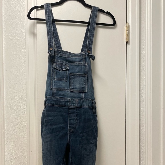 Women’s Free People Milo Medium Wash Distressed Denim Overalls Sz 25 - Picture 4 of 7